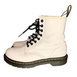 Dr. Martens AirWair white leather combat BOOTS sz 7